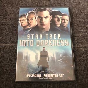Star Trek: Into Darkness (DVD, 2013).